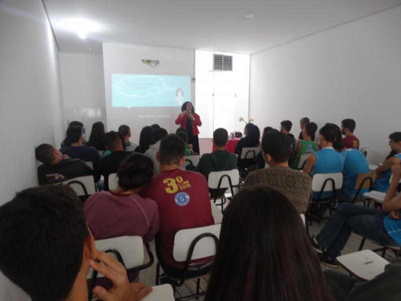 PALESTRA COM GLÁUCIA PORTELA
